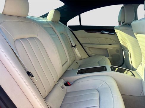Used 2016 Mercedes-Benz CLS 550 4MATIC image 31