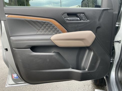 New 2026 GMC Canyon Denali image 23