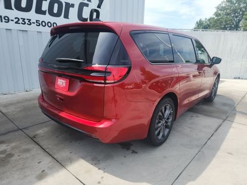 New 2026 Chrysler Pacifica Select image 25