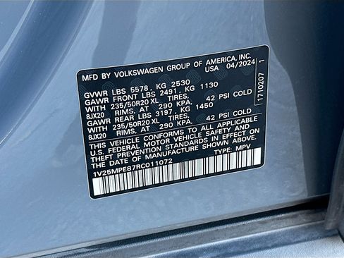 Used 2024 Volkswagen ID.4 S image 35