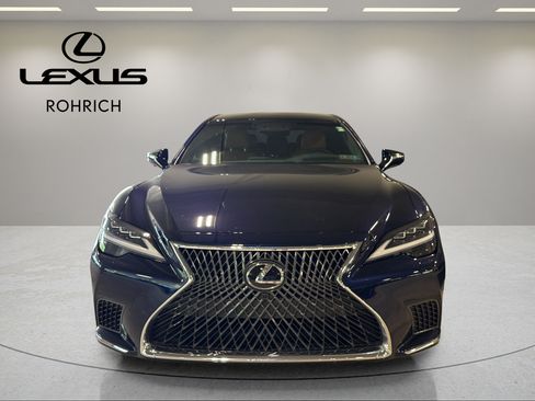 Used 2023 Lexus LS 500 AWD w/ Luxury Package image 2