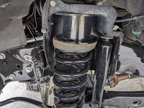 Used 2023 Ford F250 Lariat w/ Chrome Package image 27