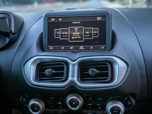 Used 2019 Aston Martin V8 Vantage Coupe image 19