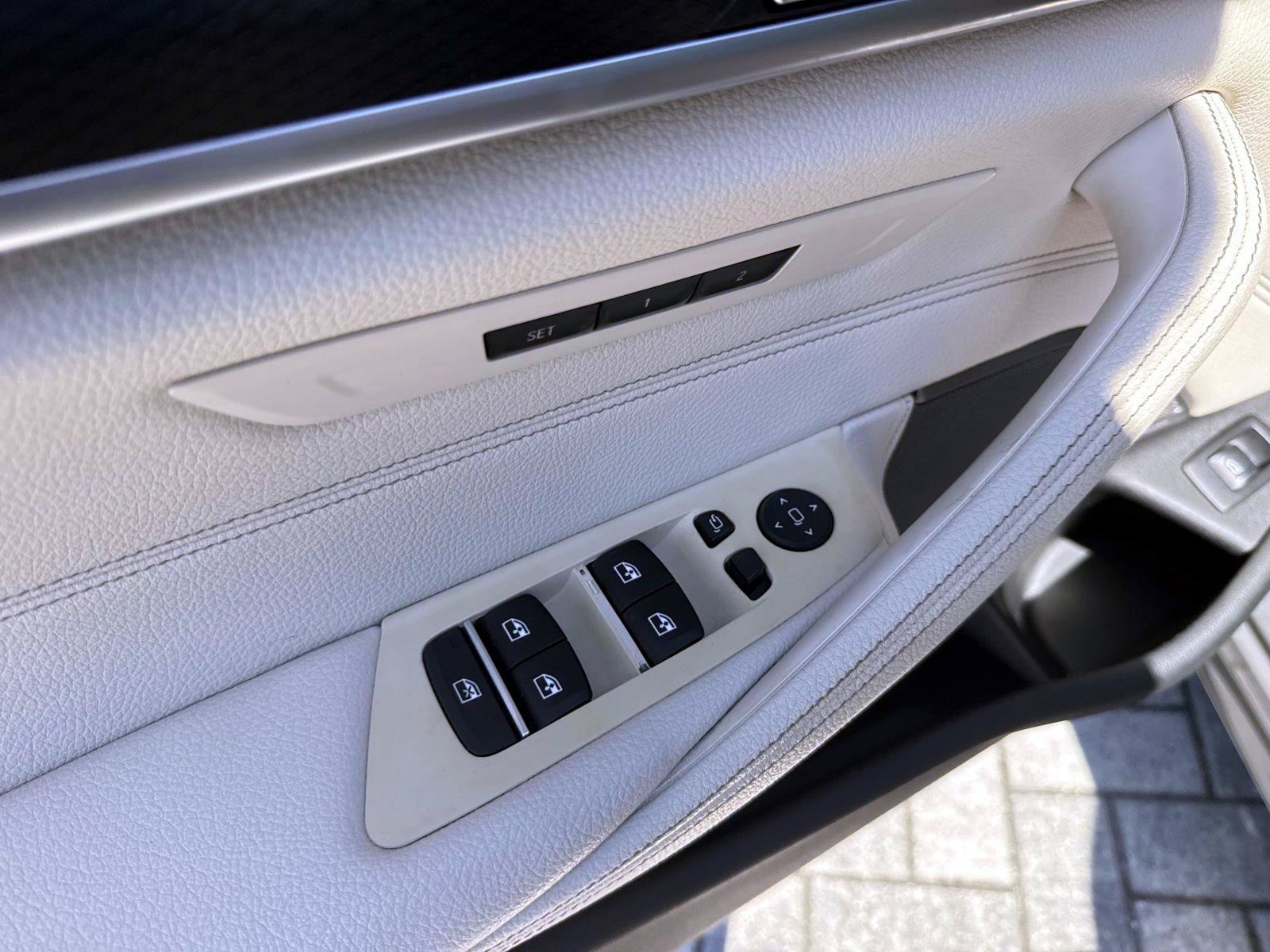 Used 2021 BMW 540i w/ M Sport Package RWD image 17