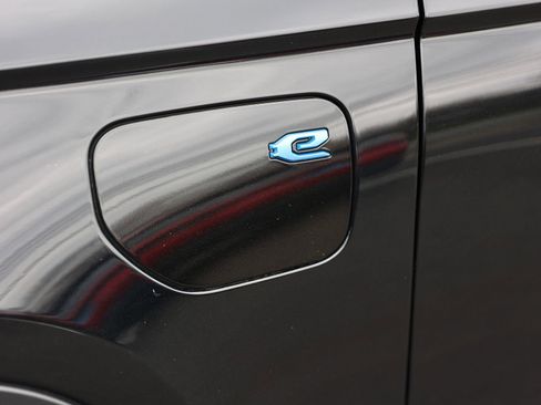 Used 2024 Jeep Grand Cherokee Limited 4xe image 9