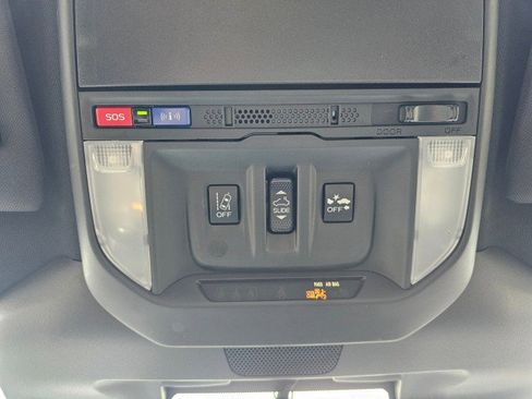 Used 2023 Subaru Forester Wilderness AWD/4WD image 40