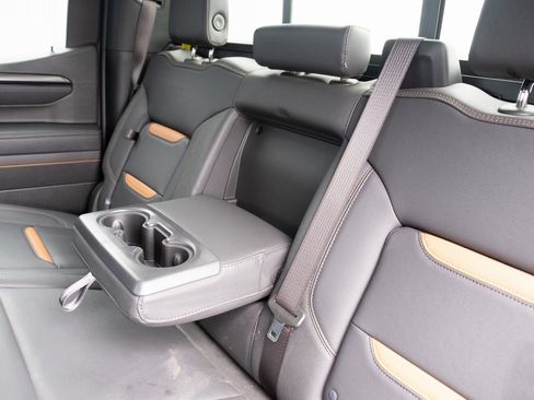 Used 2025 GMC Sierra 1500 AT4 w/ AT4 Premium Package image 20