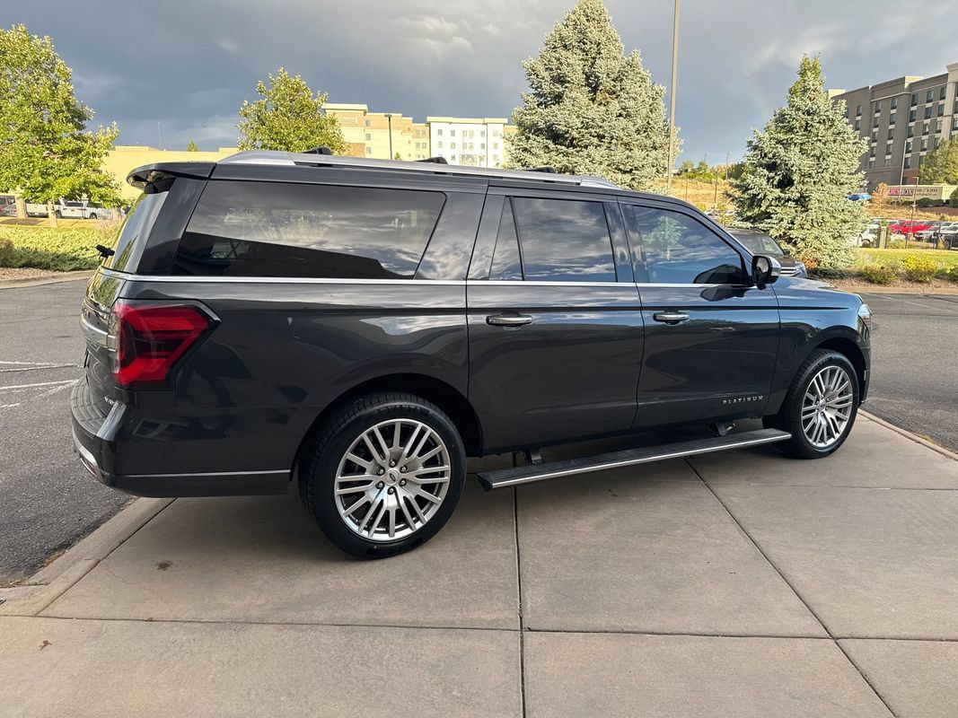 Used 2022 Ford Expedition Max Platinum AWD/4WD image 7