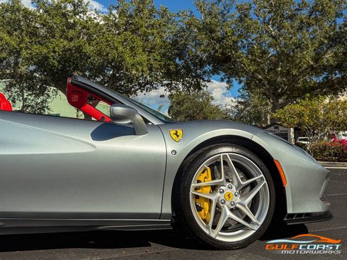 Used 2021 Ferrari F8 Tributo image 66