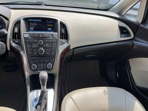 Used 2014 Buick Verano Leather FWD image 11