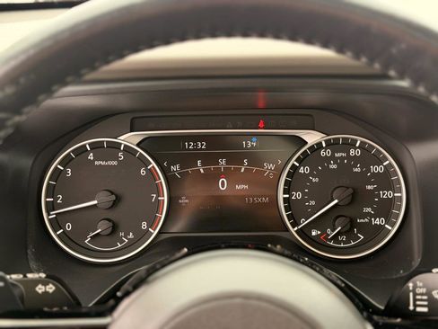 Used 2022 Nissan Rogue SL w/ SL Premium Package image 15