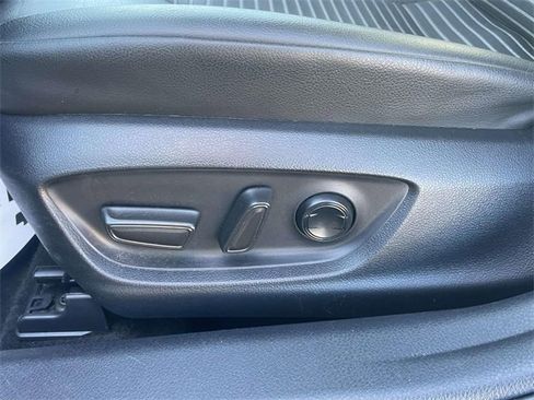 Used 2024 Toyota Camry SE image 13