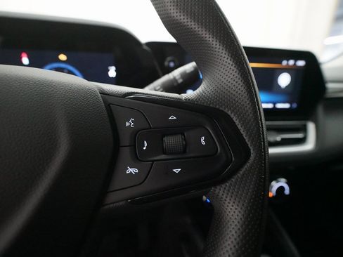 Used 2025 Chevrolet TrailBlazer LT image 18