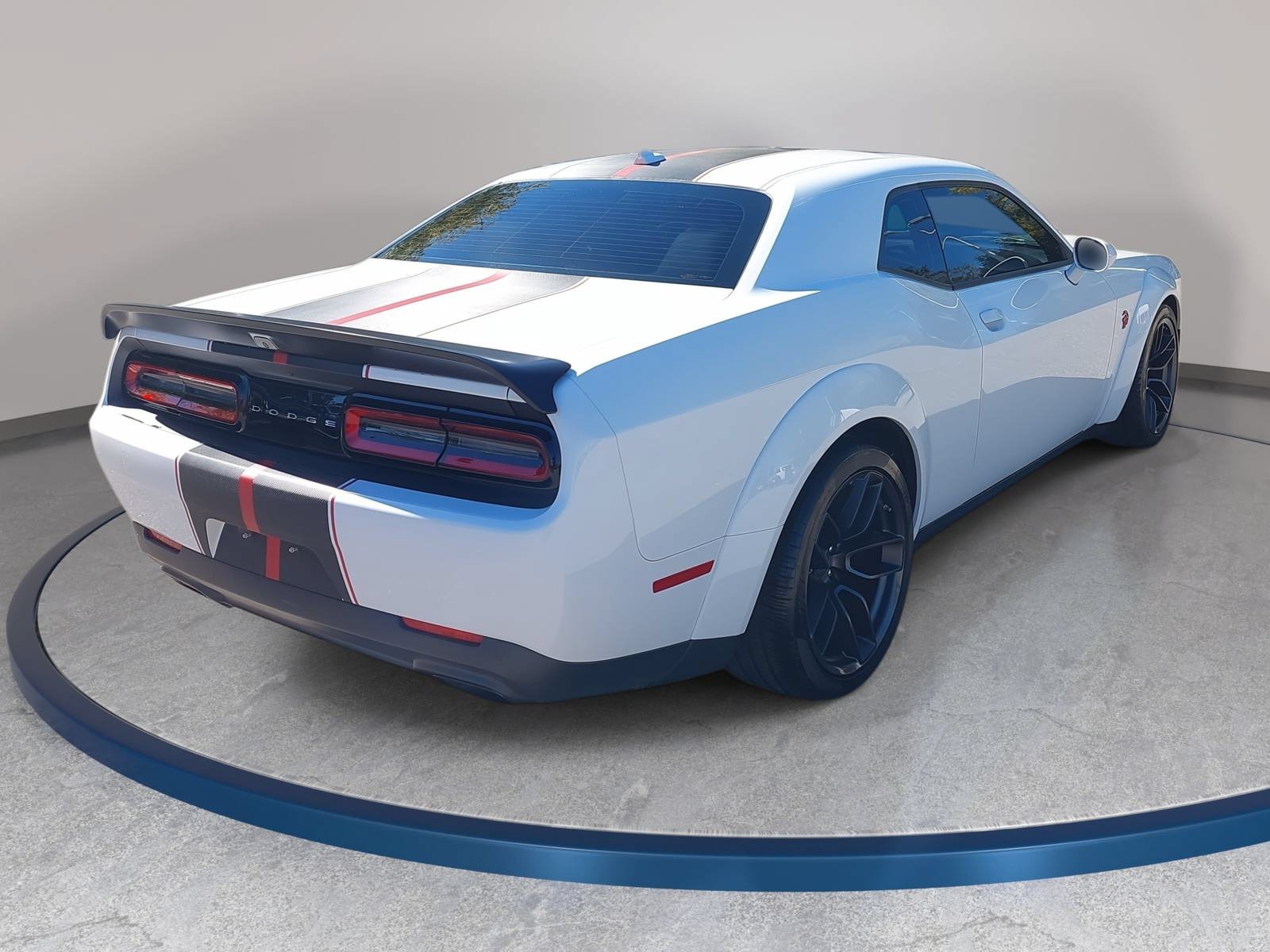 Used 2023 Dodge Challenger SRT Hellcat RWD image 5