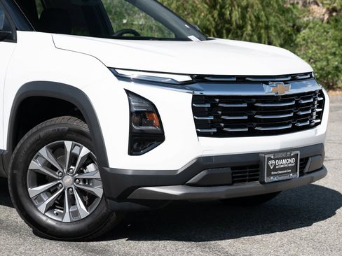 New 2026 Chevrolet Equinox LT w/ Safety and Technology Package image 9