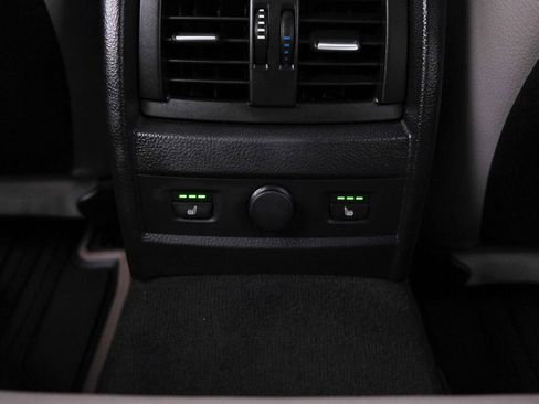 Used 2013 BMW 335i xDrive Sedan image 34