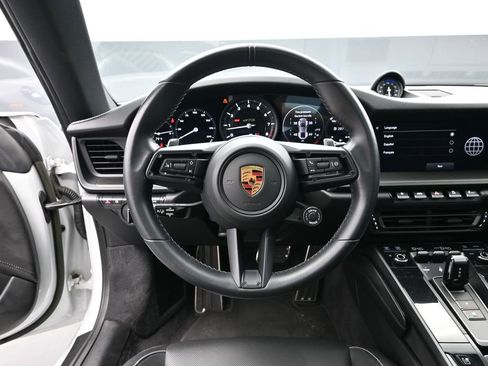 Certified 2022 Porsche 911 Carrera GTS image 18