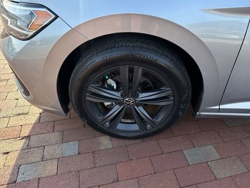 Used 2022 Volkswagen Jetta SE image 10