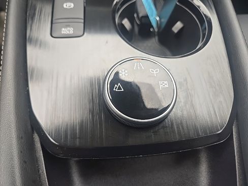 Used 2023 Nissan Rogue Platinum w/ Platinum Premium Package image 19