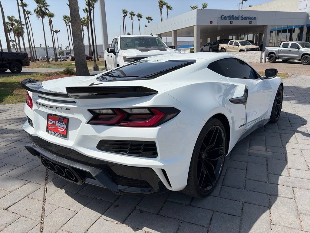Used 2025 Chevrolet Corvette Z06 w/ Battery Protection Package RWD image 4