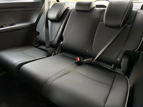 New 2026 Honda Odyssey Touring image 17