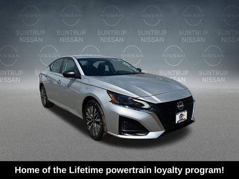 Used 2025 Nissan Altima 2.5 SV image 7