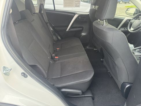 Used 2017 Toyota RAV4 LE w/ Carpet Mat Package image 16