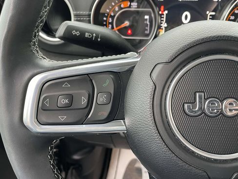 Used 2023 Jeep Wrangler Sahara w/ Cold Weather Group image 20