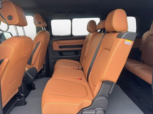 New 2025 Volkswagen ID. Buzz Pro S image 13