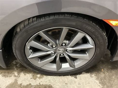 Used 2019 Honda Civic EX image 5