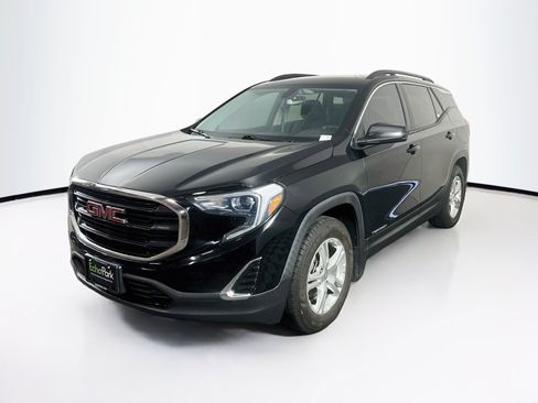 Used 2018 GMC Terrain SLE w/ Driver Convenience Package FWD image 3