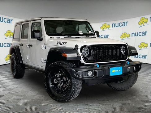 Used 2024 Jeep Wrangler Unlimited AWD/4WD image 1