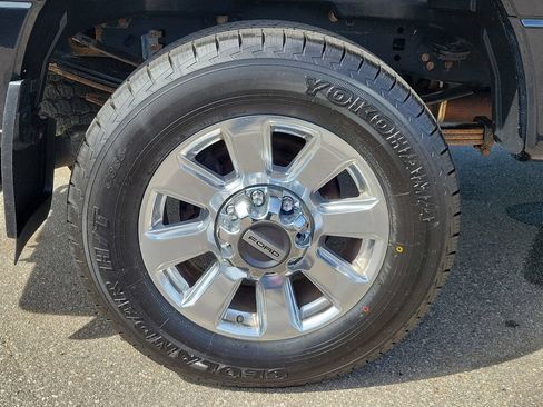Used 2021 Ford F350 Platinum AWD/4WD image 6