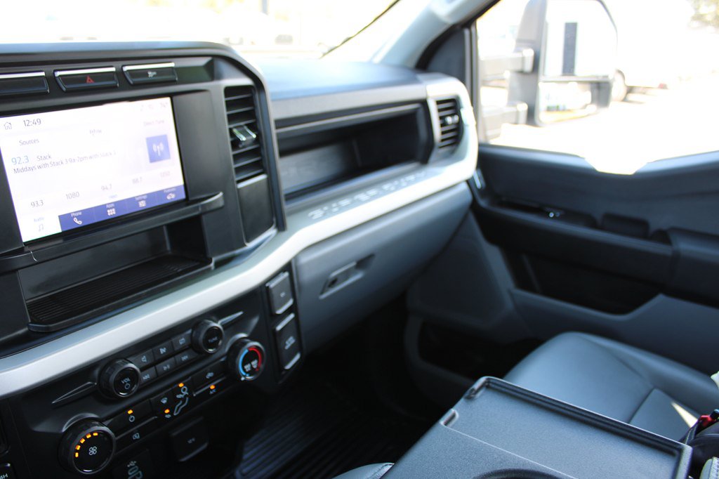 Used 2024 Ford F250 XL w/ XL Driver Assist Package AWD/4WD image 33