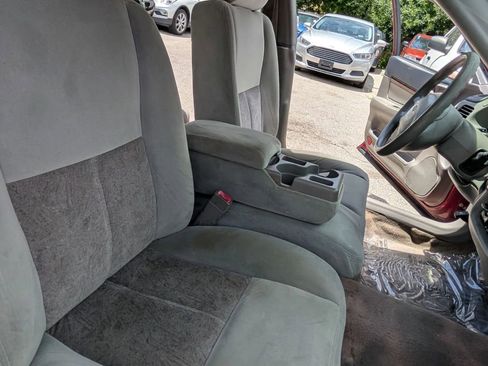 Used 2005 Chevrolet Impala Sedan w/ Preferred Equipment Group image 16