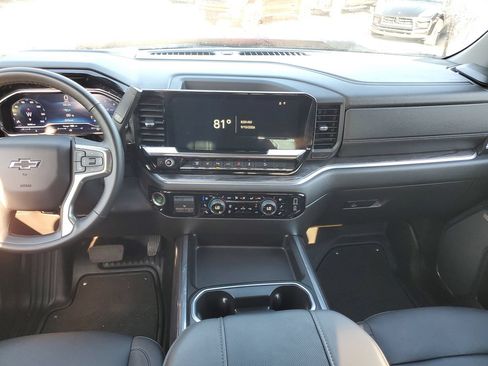 Used 2024 Chevrolet Silverado 2500 LTZ w/ LTZ Plus Package AWD/4WD image 14
