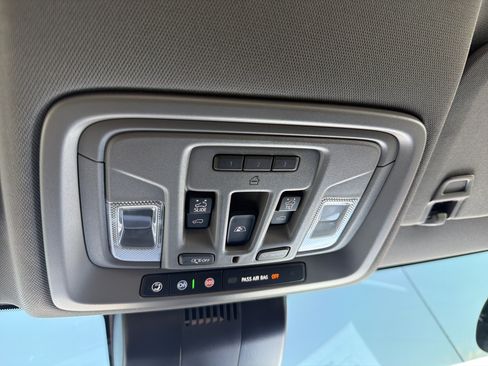 Used 2025 GMC Sierra 1500 Elevation w/ Elevation Premium Package AWD/4WD image 24