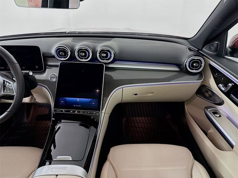 Used 2025 Mercedes-Benz C 300 4MATIC Sedan image 24