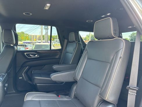 Used 2024 Chevrolet Tahoe Premier AWD/4WD image 24