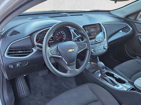 Used 2024 Chevrolet Malibu LT image 10