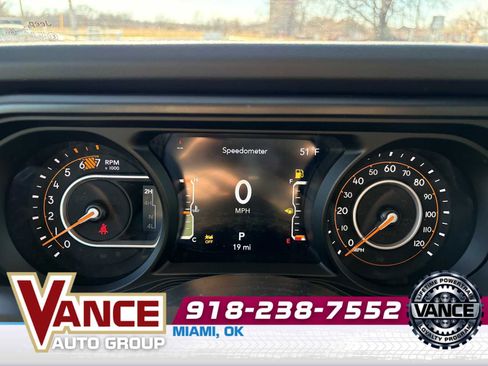 New 2026 Jeep Wrangler Unlimited Rubicon w/ Technology Group AWD/4WD image 31