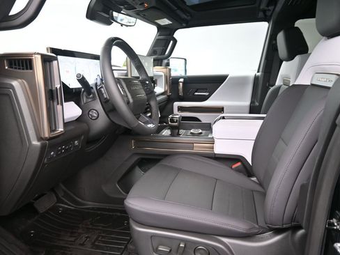 New 2025 GMC Hummer EV 2X image 14