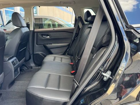 Used 2023 Nissan Rogue SV w/ SV Premium B Package AWD/4WD image 31