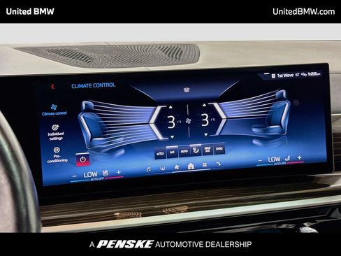 Used 2024 BMW X5 M60i AWD/4WD image 18