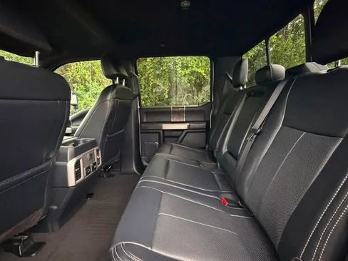 Used 2022 Ford F250 Lariat w/ Lariat Value Package AWD/4WD image 35