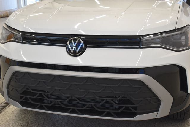 Used 2025 Volkswagen Taos S AWD/4WD image 14