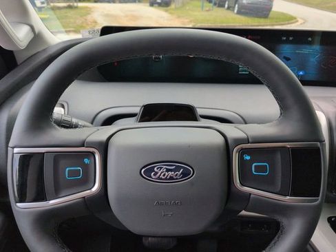 New 2025 Ford Expedition Max Active image 30