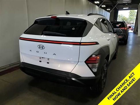 Used 2025 Hyundai Kona SEL FWD image 21