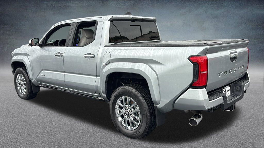 Used 2025 Toyota Tacoma Limited AWD/4WD image 5