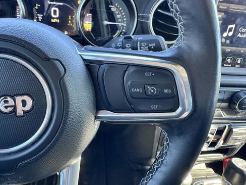 Used 2022 Jeep Wrangler Unlimited Sahara w/ Cold Weather Group image 12